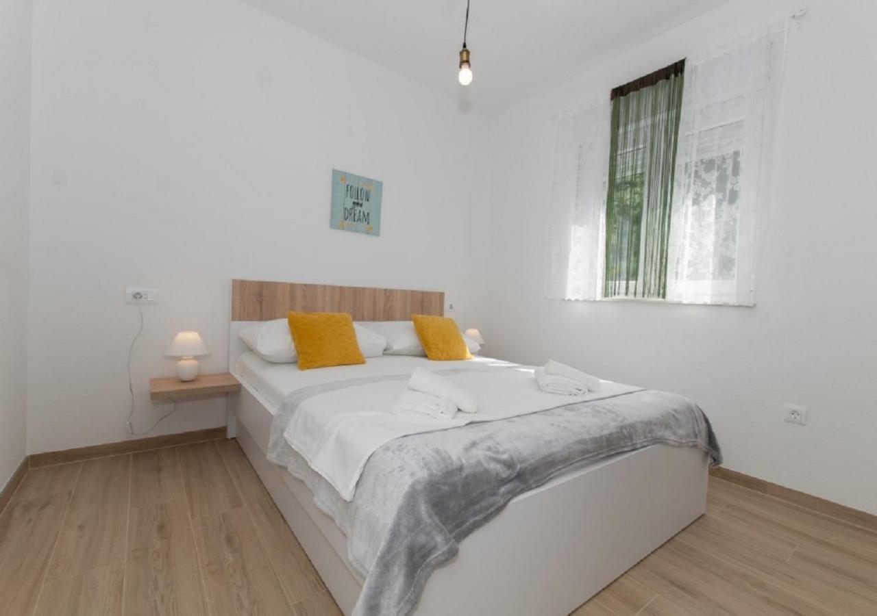 Seaview Apartments Oscar ماكارسكا المظهر الخارجي الصورة