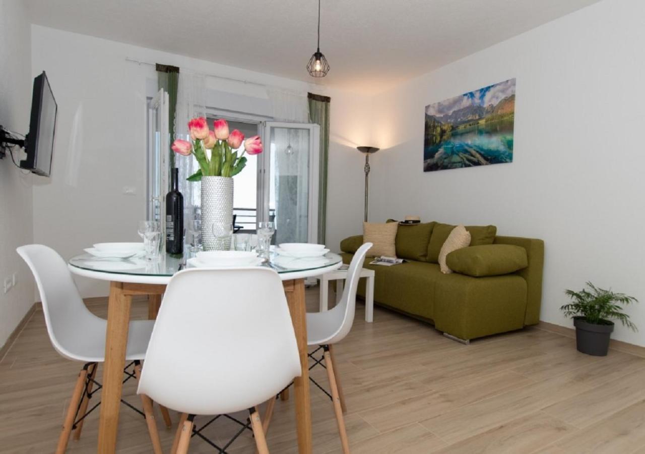 Seaview Apartments Oscar ماكارسكا المظهر الخارجي الصورة