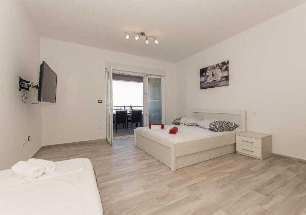 Seaview Apartments Oscar ماكارسكا المظهر الخارجي الصورة