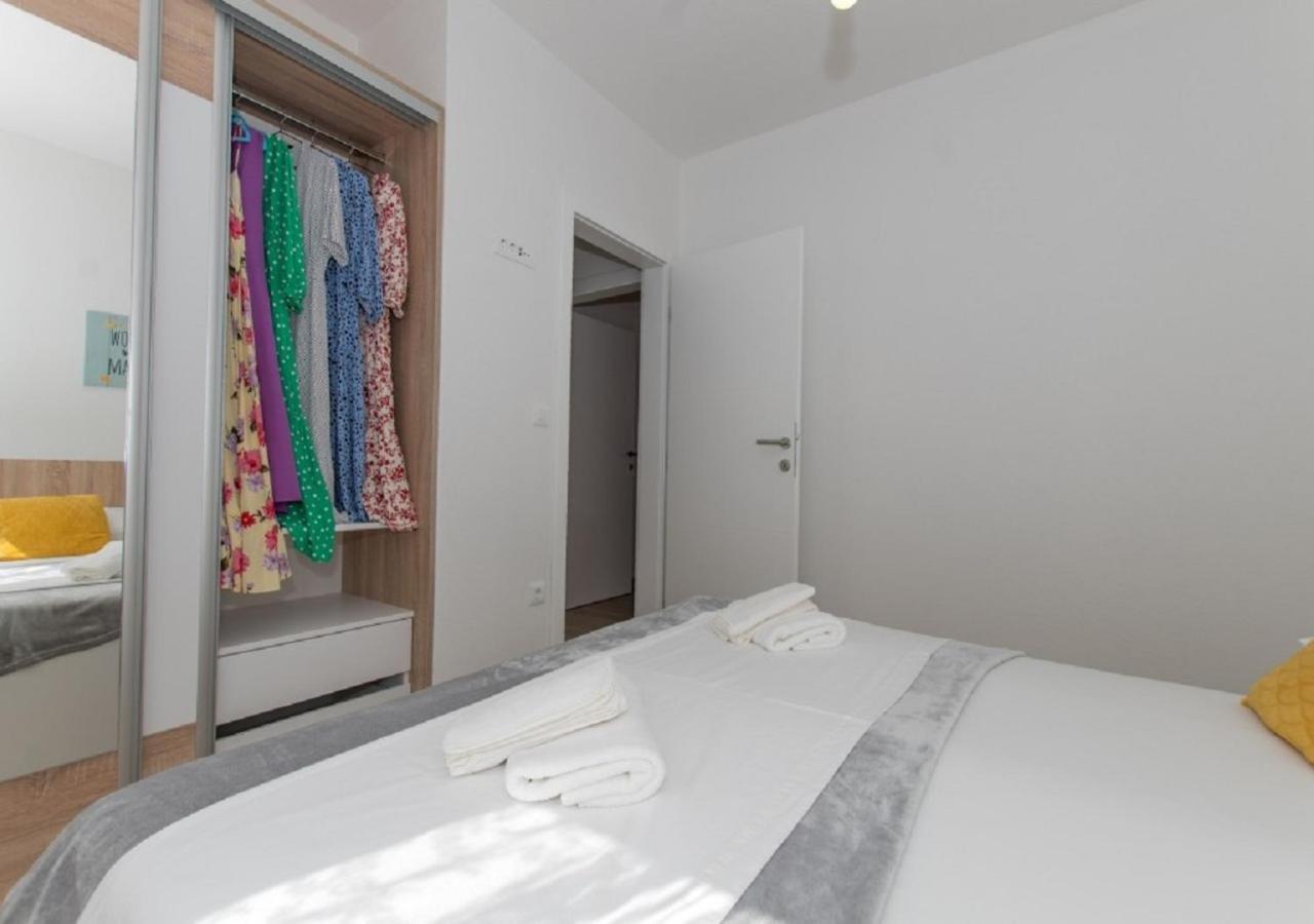 Seaview Apartments Oscar ماكارسكا المظهر الخارجي الصورة