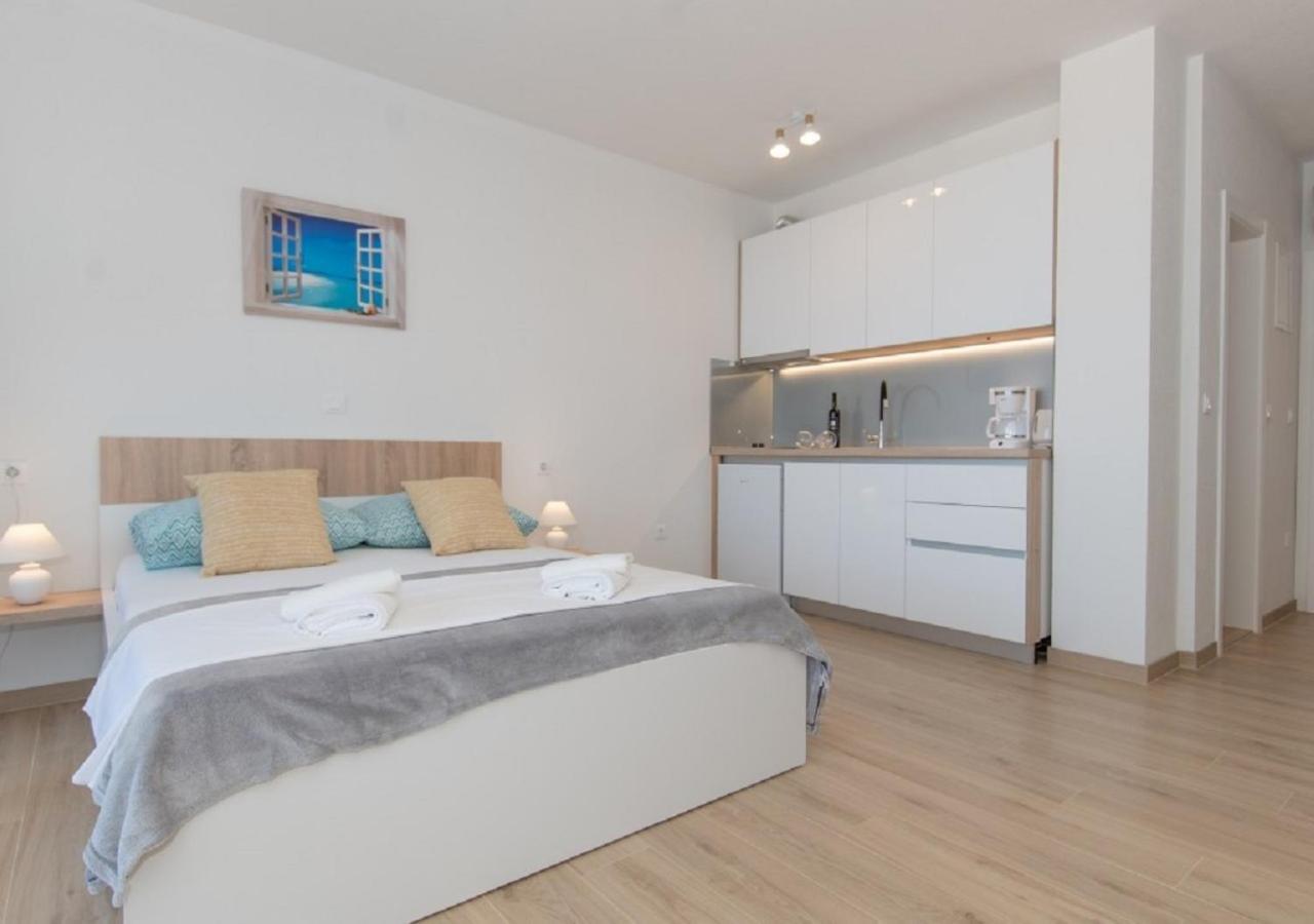 Seaview Apartments Oscar ماكارسكا المظهر الخارجي الصورة