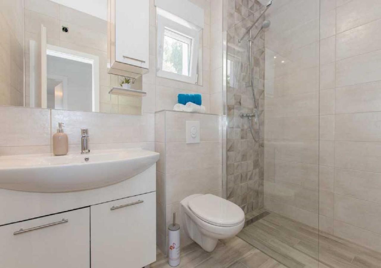 Seaview Apartments Oscar ماكارسكا المظهر الخارجي الصورة