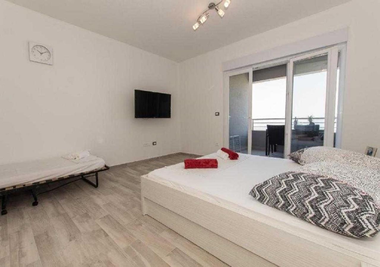 Seaview Apartments Oscar ماكارسكا المظهر الخارجي الصورة